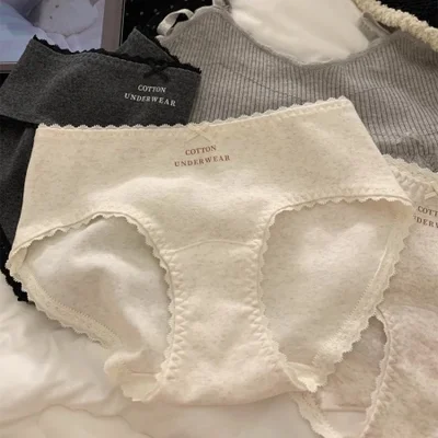 French-style women's underwear, pure cotton 10A antibacterial extended crotch, comfortable mid-waist bag, seamless hip, all-cotton crotch women's briefs