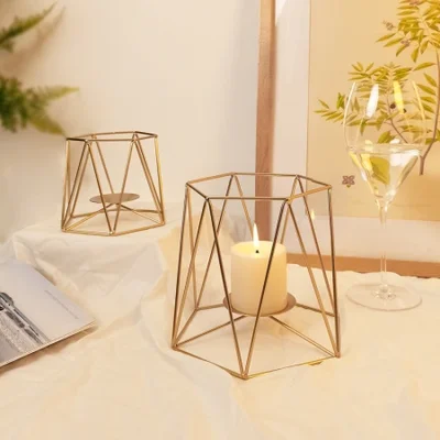 شمعدانات حديدية هندسية على الطراز الشمالي، وديكورات طاولة الطعام في غرفة النوم، ودعائم للصور، وزخارف إبداعية