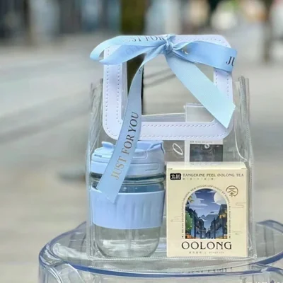 أكياس الهدايا المتوفرة، وحقائب اليد البلاستيكية، وأكياس الهدايا والتذكارات، وأكياس التغليف البلاستيكية الشفافة عالية الجودة بالليزر