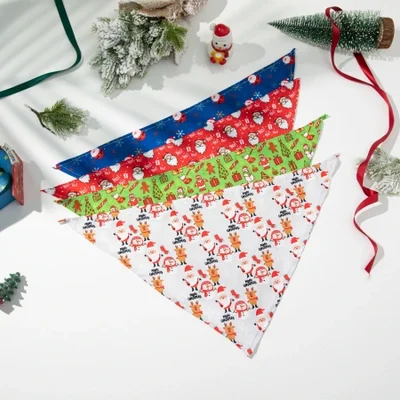 Cross-border new Christmas triangular towels, pet wipes, factory direct sales, cat Christmas toys, multiple types of cat wipes