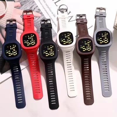 الساعات الإلكترونية LED الشهيرة للأطفال في التجارة الخارجية، والساعات الإلكترونية ذات العرض الرقمي
