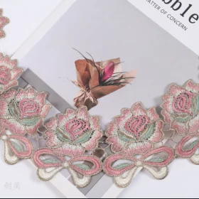 الزينة الزهرية الجديدة للخياطة بالخيط التقليدي للملابس القديمة