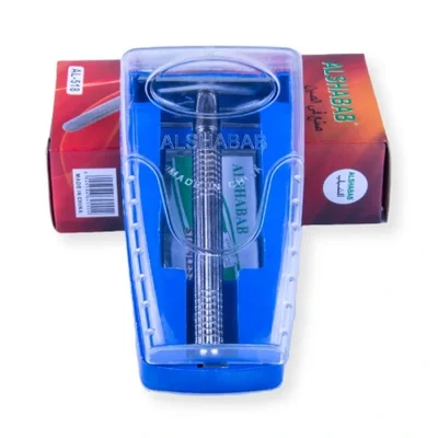 حامل سكاكين قديم الطراز من الشباب مزود بشفرات على الوجهين