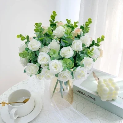 Cross-border artificial flower 5-pronged eucalyptus rose artificial flower arrangement, a bouquet of flowers for a pastoral and fresh wedding scene decoration