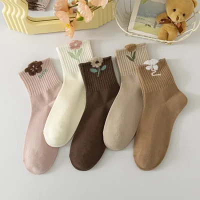 High-top socks for women in autumn and winter, cute Japanese feather chiffon on Instagram, trendy Korean winter style, coffee-colored flower mid-top socks