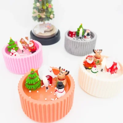 Cross-border exclusive Christmas-themed event gifts and souvenirs, personalized handmade diy ornaments, Christmas party decoration wax candles, Christmas atmosphere small candles wholesale factory direct sales, Santa Claus, cute little girls, children