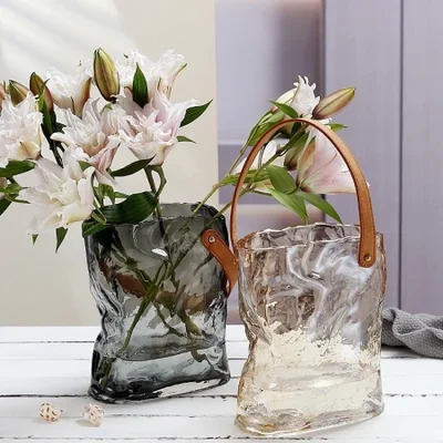Nordic InS-style belt pleated handbag, glass vase, designer cream flower basket