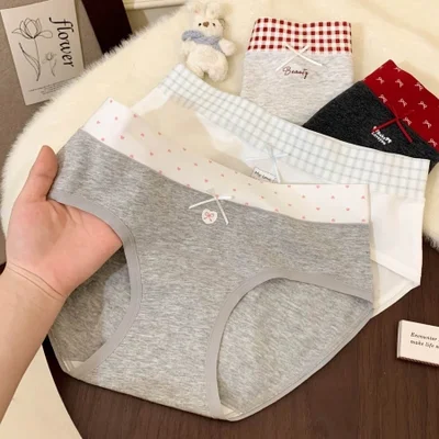 ملابس داخلية نسائية من القطن الخالص 10A ممتدة مضادة للبكتيريا سراويل نسائية مثلثة قابلة للتنفس ملابس داخلية مريحة من القطن بالكامل للنساء