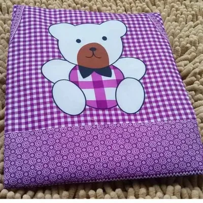 P1723 مريلة كارتون بير مزدوجة الجيب، ساحة مستلزمات ضرورية يومية وأدوات منزلية، بيع بالجملة في ييوو، 9.9 يوان عرض ساخن