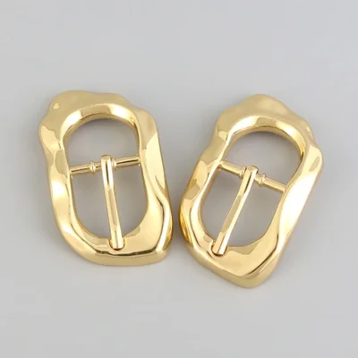 أبازيم حزام من سبائك الزنك بسعر الجملة من المصنع، أبازيم غير منتظمة الشكل على شكل حرف V، أبازيم حزام غير منتظمة، ملحقات الأجهزة، أبازيم معدنية، متعددة الاستخدامات