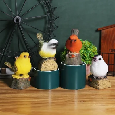 عنصر زخرفي على الطراز الريفي الأمريكي من الراتنج على شكل طائر يمكن التحكم فيه صوتيًا، منظر طبيعي للحديقة والفناء، ديكور أصيص زهور منزلي، طائر محاكاة