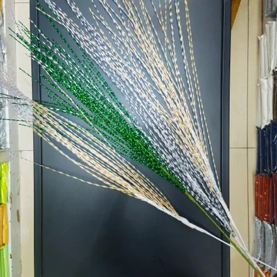 Zhe 'an Glitter sequins, tassels, wheat ears, spiral color strips, Christmas cuttings, flower arrangements, Christmas tree wreaths, rattan decorative sequins factory, cross-border nail art sequins, cosmetics, clothing accessories, gold and silver powder, Golden iridescent powder, High Glitter silver Christmas color strips