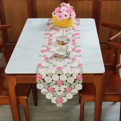 قماش علم الطاولة المطرز عبر الحدود على الطراز الشمالي، حديث، عصري، إبداعي، بسيط وخفيف الوزن، علم طاولة أمريكي طويل فاخر، منشفة غطاء خزانة التلفزيون، مفرش طاولة القهوة، علم الطاولة