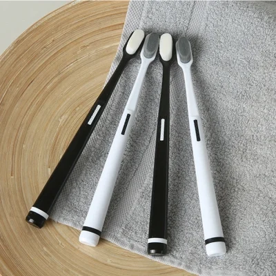 فرشاة أسنان للبالغين ذات شعيرات ناعمة مع 10000 شعيرة، رأس فرشاة صغير للأزواج البالغين، رأس صغير للنساء الحوامل والحبس بعد الولادة، حجم منزلي وعائلي.