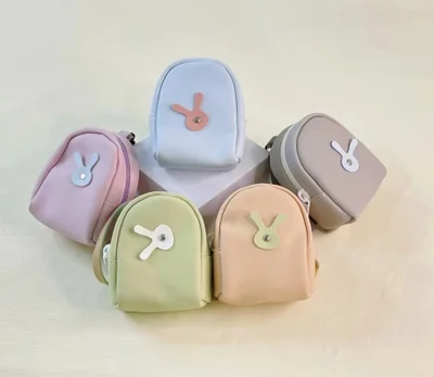 A popular macaron-colored children's coin purse