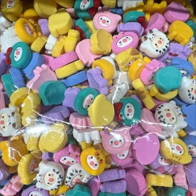 إكسسوارات من الراتنج على شكل رأس خنزير كرتوني