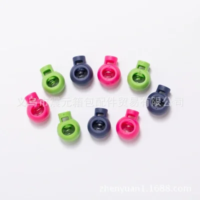 مع 20 عامًا من الخبرة، يبيع المصنع مباشرة أبازيم الحبال البلاستيكية، وأبازيم حبل ABS، وأبازيم زنبركية، وأبازيم عين القط، والخرز الأبيض، والخرز الدائري الكبير.